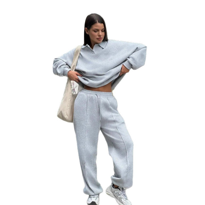 Damen Relaxed Polo-Sweatshirt mit V‑Notch und geraffter Tunnelzug-Jogginghose – Avérine