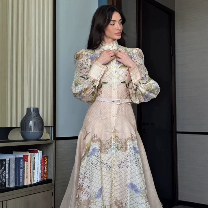 Damen Maxikleid mit floralem Druck, durchgehender Knopfleiste und voluminösen Puffärmeln Echoarchiv