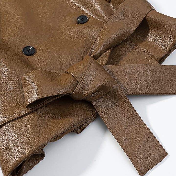 Damen kurzer Doppelreiher Kunstleder-Trenchblouson mit Bindegürtel und Schulterriegeln – Avérine
