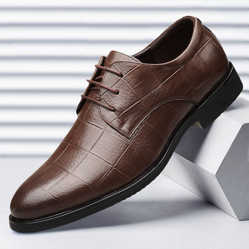 Herren Eleganter Derby-Lederschnürer mit Krokoprägung Echoarhiv – Tavélo