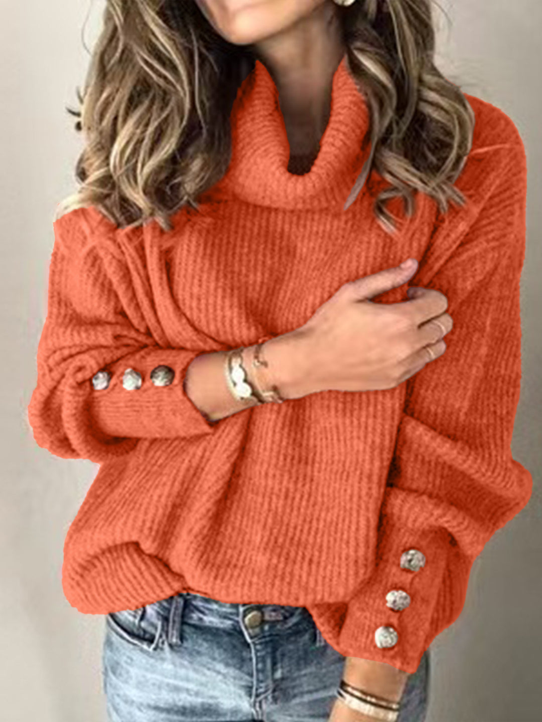 Damen Grobstrick-Rollkragenpullover mit Zierknopf-Ärmeln und lässiger Oversize-Passform Echoarchiv