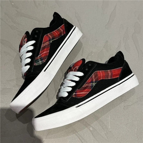 Damen Sneakers mit kariertem Obermaterial und robustem Veloursleder Echo Archiv