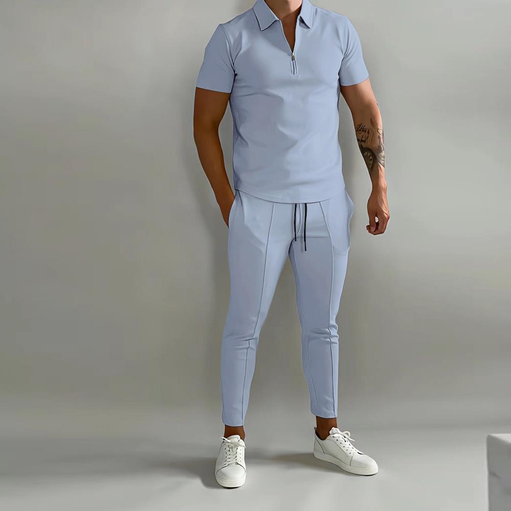 Herren modisches Freizeit-Set mit Polokragen und Reißverschluss Echoarchiv
