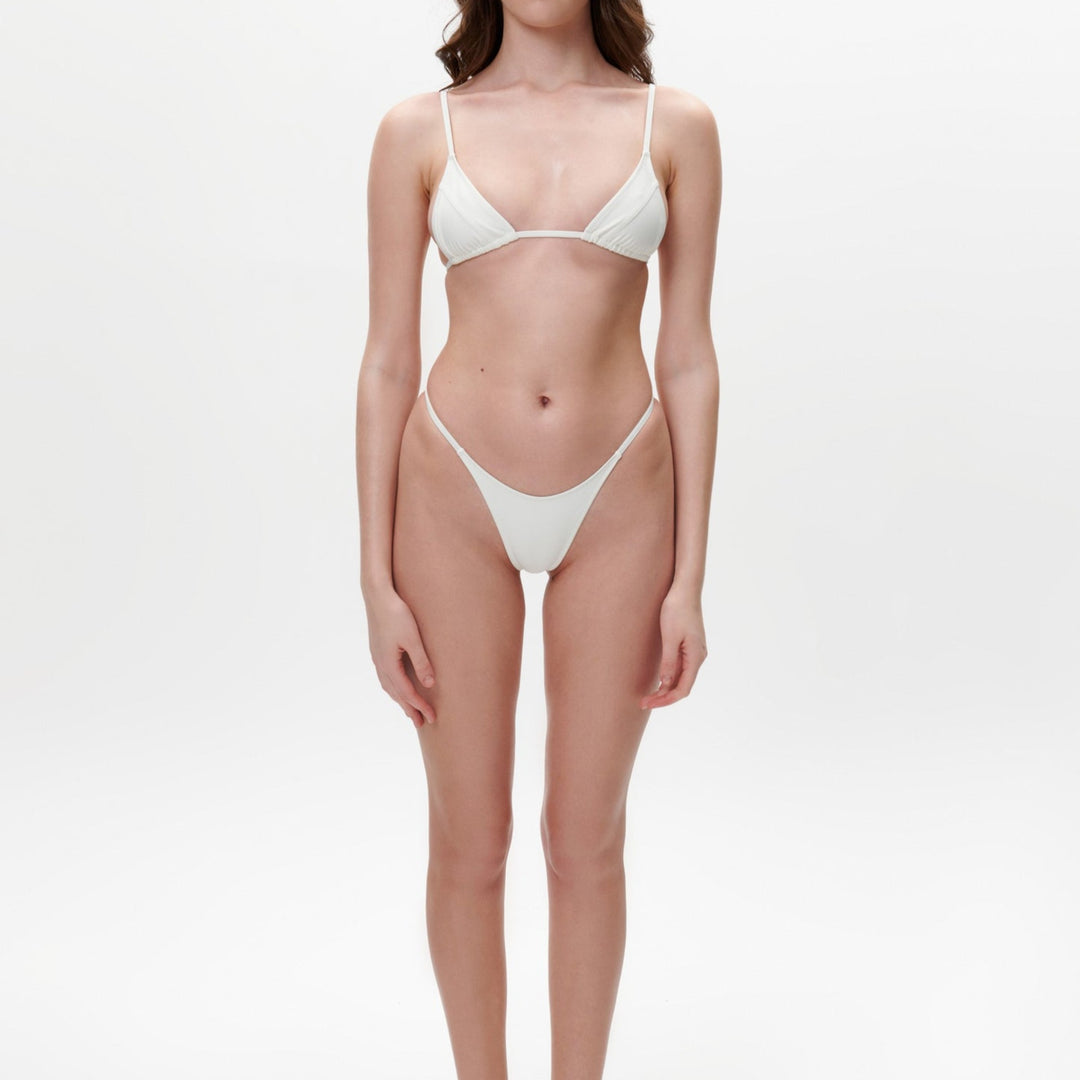 Damen Triangel-Bikini mit ultra-hohem Beinausschnitt und feiner Raffung Echo Archiv