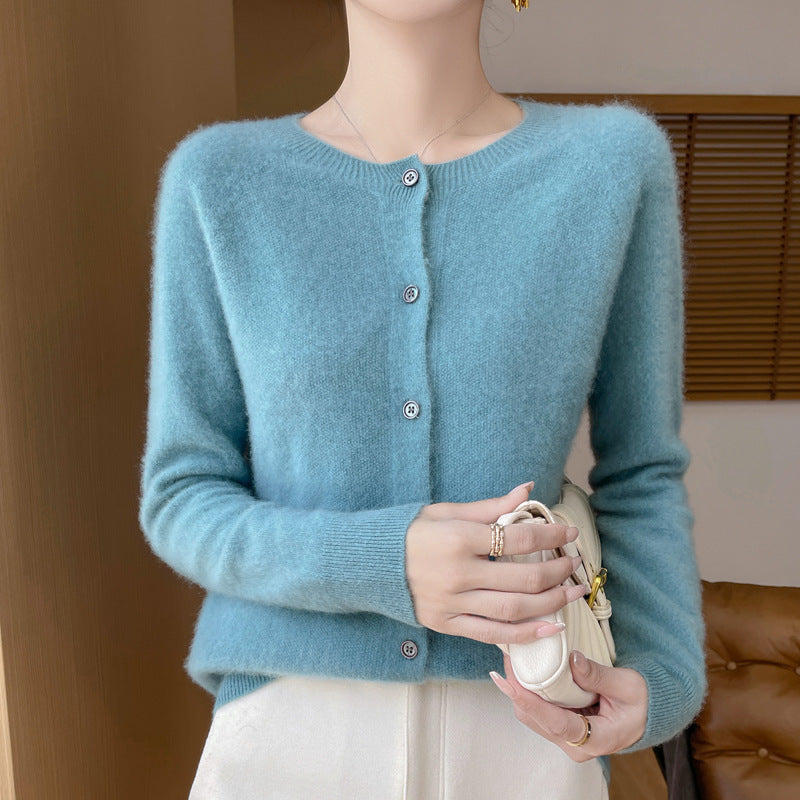 Damen Kurzgeschnittener Feinstrick-Cardigan mit Rundhalsausschnitt und schimmernder Knopfleiste Echoarchiv