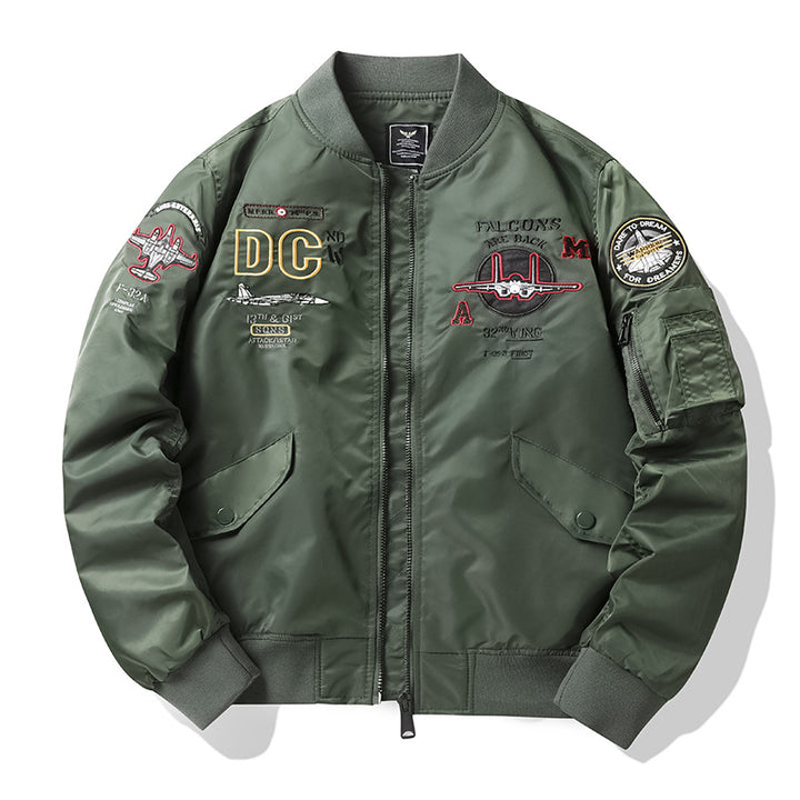 Herren Piloten-Bomberjacke im Vintage-Military-Stil mit gestickten Flugpatches und wasserabweisender Nylonoberfläche Echoarchiv