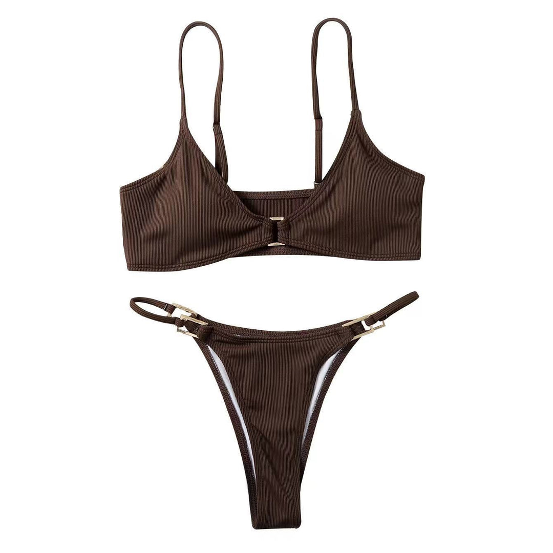 Damen Triangel-Bikini mit raffiniertem Halterdesign und elegantem Goldverschluss Echo Archiv