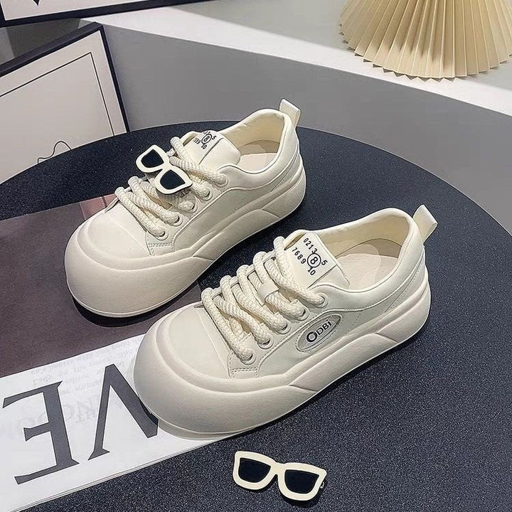 Damen modische Sneaker mit einzigartigen Details und hohem Tragekomfort Echo Archiv