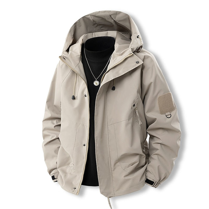 Herren Funktionale Kapuzen‑Übergangsjacke mit wasserabweisender Hülle, Utility‑Taschen & verstellbarem Saum Echoarchiv