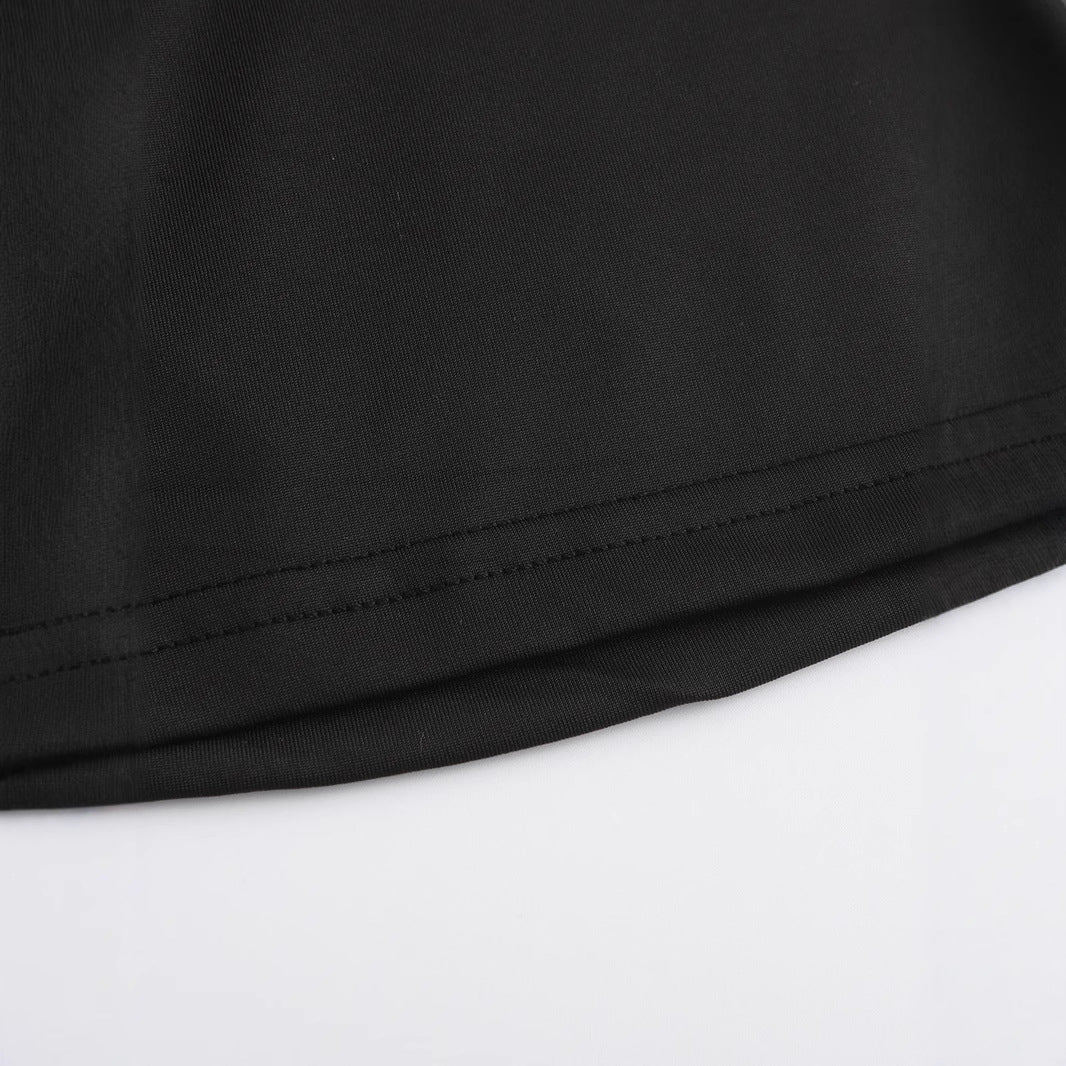 Damen Crop-T-Shirt mit auffälligem Schriftzug und figurbetontem Design Echo Archiv