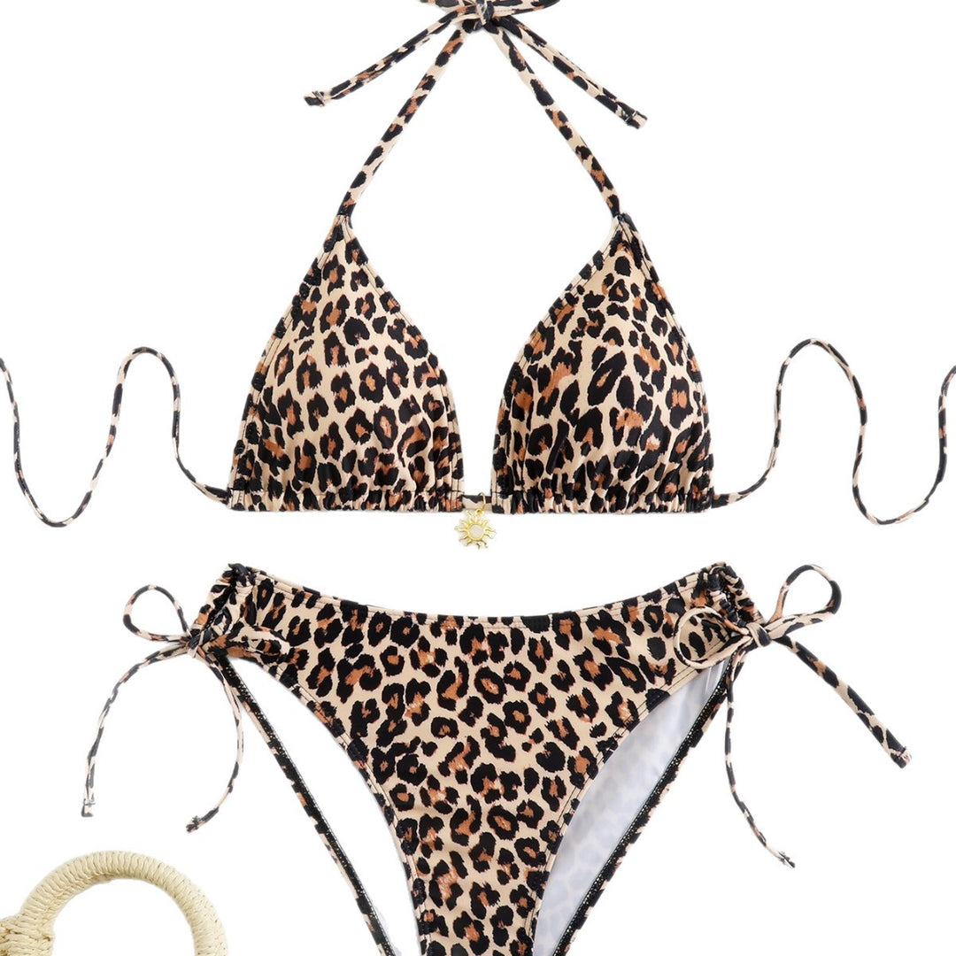 Damen Triangel-Bikini mit verspielten Bindebändern und modischem Leopardenmuster Echo Archiv