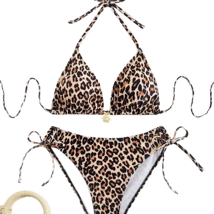 Damen Triangel-Bikini mit verspielten Bindebändern und modischem Leopardenmuster Echo Archiv