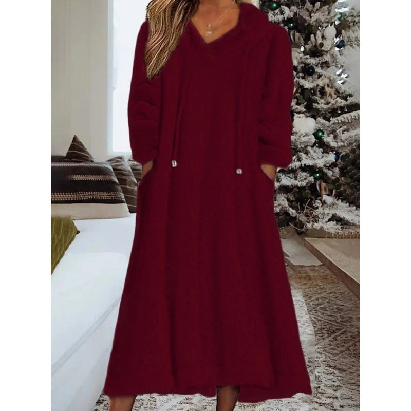 Damen Maxikleid aus Teddy-Fleece mit Kapuze, V-Ausschnitt und Eingrifftaschen Echo Archiv