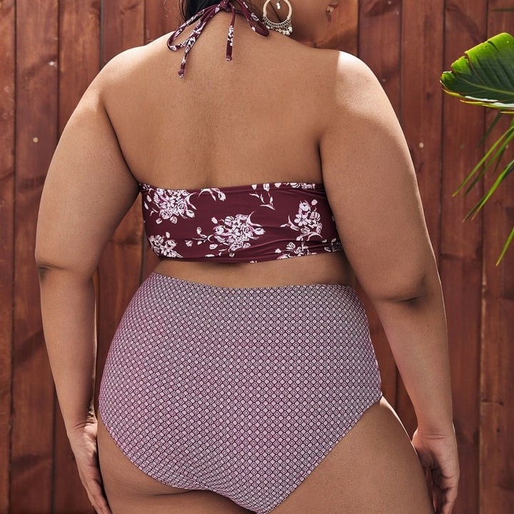 Damen Bikiniset mit floralem Oberteil und hoch geschnittenem Höschen Echo Archiv