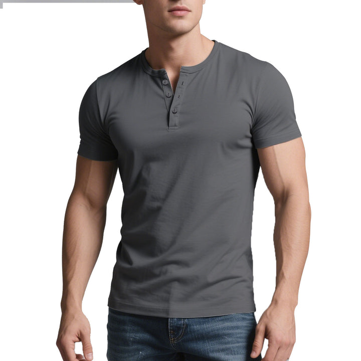 Herren nan kurzes Henley-Shirt mit dezenter Knopfleiste und figurbetontem Schnitt Echo Archiv