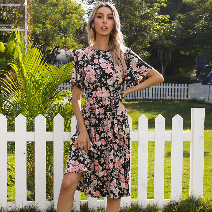 Damen Florales Midikleid mit Bindegürtel, Flatterärmeln und A-Linien-Schnitt Echoarchiv