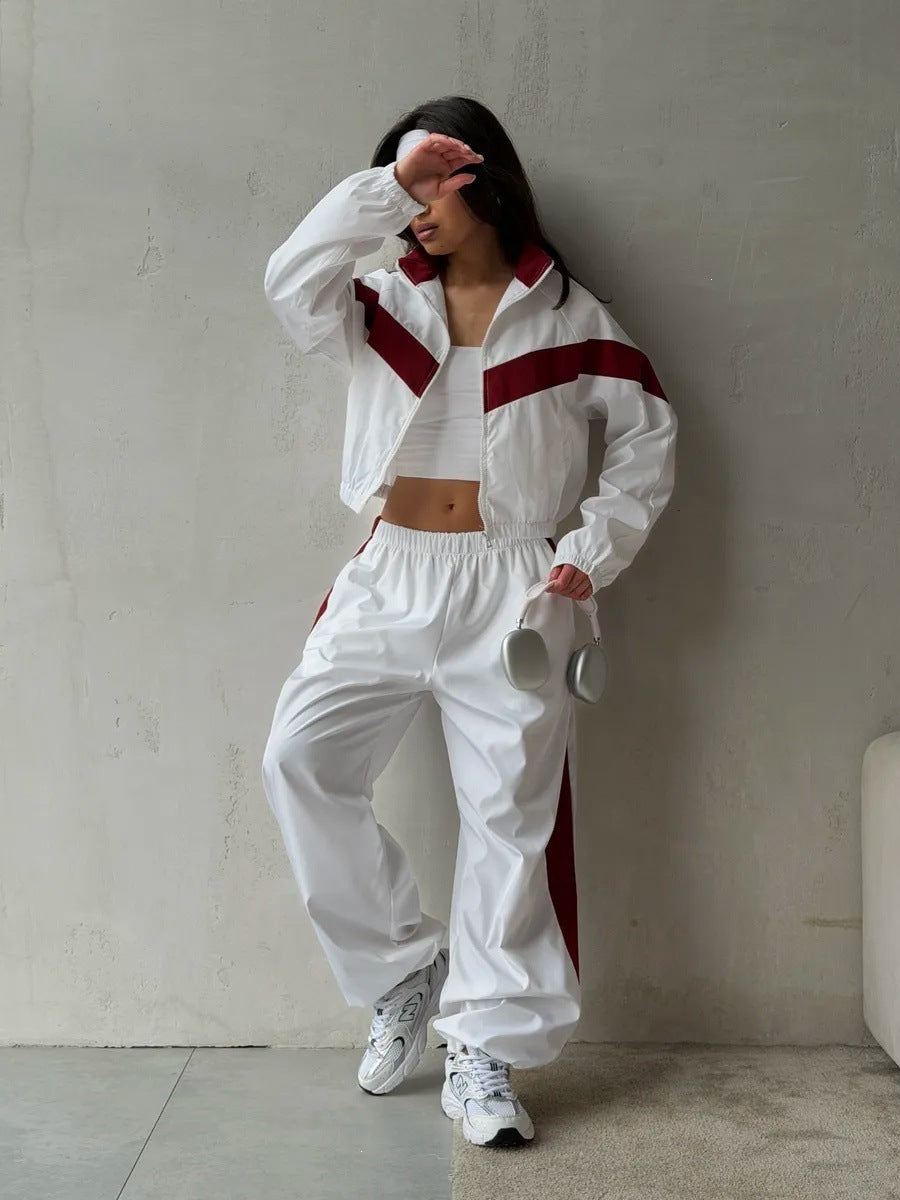 Damen Zweiteiliges Track-Set mit Cropped-Windjacke und weitem Jogger Echoarchiv