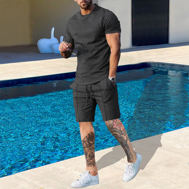 Herren Sportliches Kurzarm T-Shirt mit passender Jersey-Shorts Echoarchiv