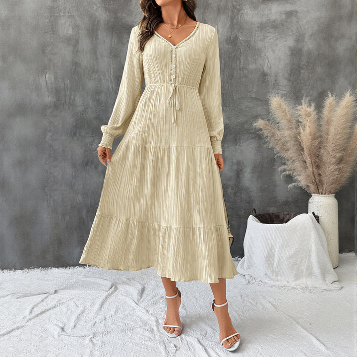 Damen Crinkle-Midikleid mit V-Ausschnitt, Knopfleiste, tailliertem Bindegürtel und Stufenrock Echoarchiv