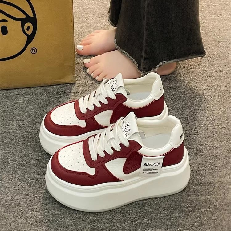 Damen Plateau-Sneaker mit luftiger Mesh-Oberfläche und komfortabler Dämpfung Echo Archiv