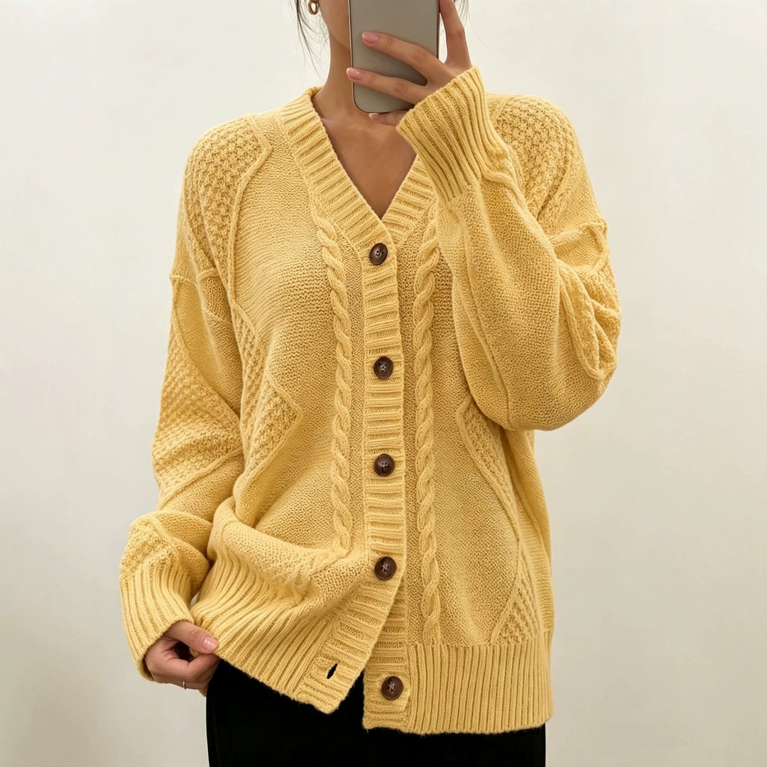 Damen Oversize Strickcardigan mit Zopf- und Strukturdetails – Veloura