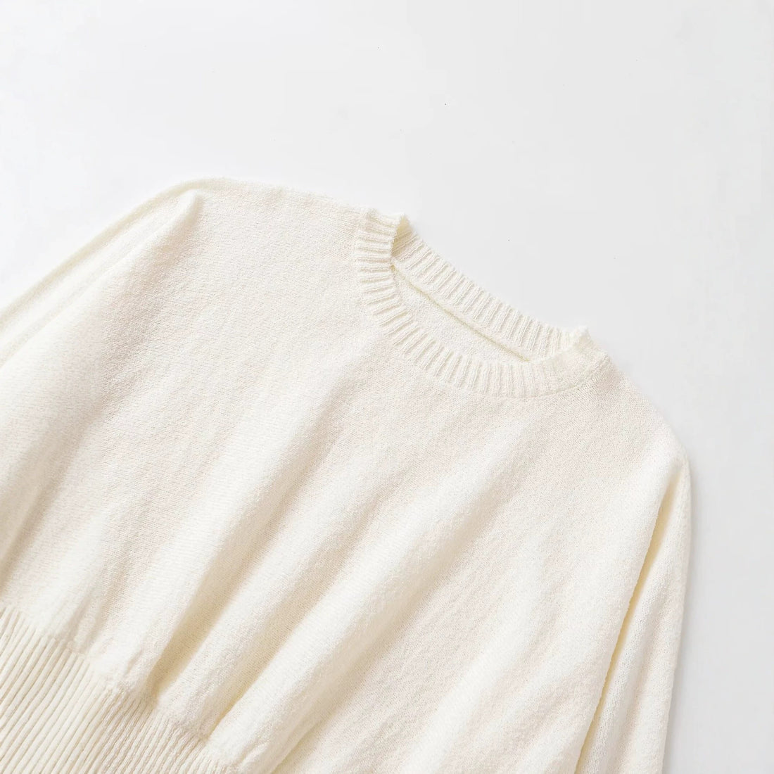 Damen weit geschnittener Cropped-Pullover mit Fledermausärmeln und breitem Rippbündchen Echo Archiv