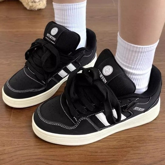 Damen Sportliche Sneakers mit atmungsaktiver Mesh-Oberfläche und bequemer Dämpfung Echo Archiv