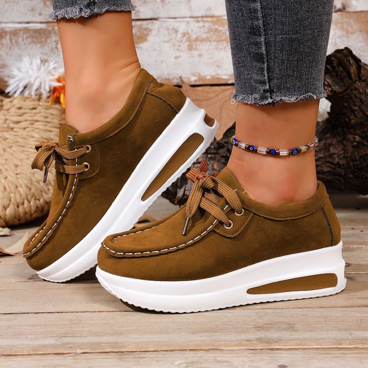 Damen Keil-Sneaker im Mokassin-Stil mit dämpfender Luftkissen-Plateausohle Echo Archiv