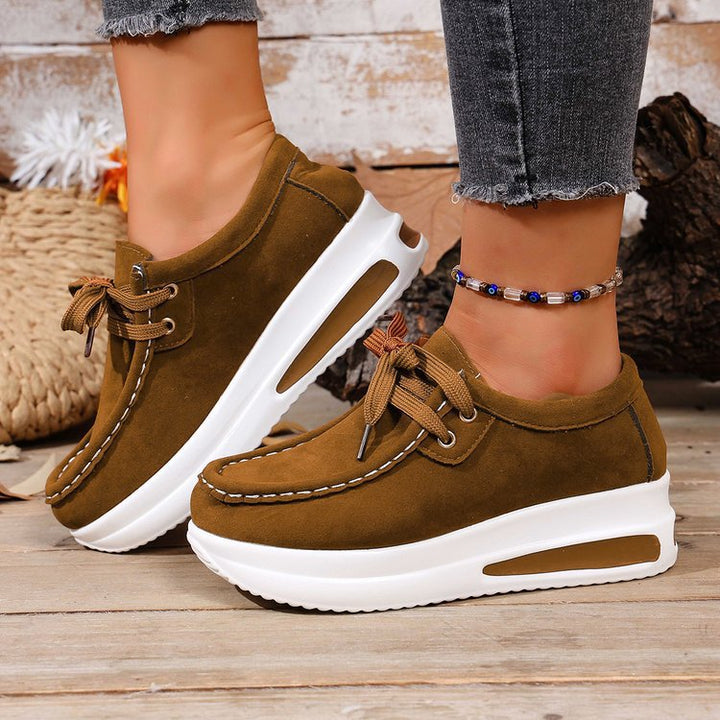 Damen Keil-Sneaker im Mokassin-Stil mit dämpfender Luftkissen-Plateausohle Echo Archiv