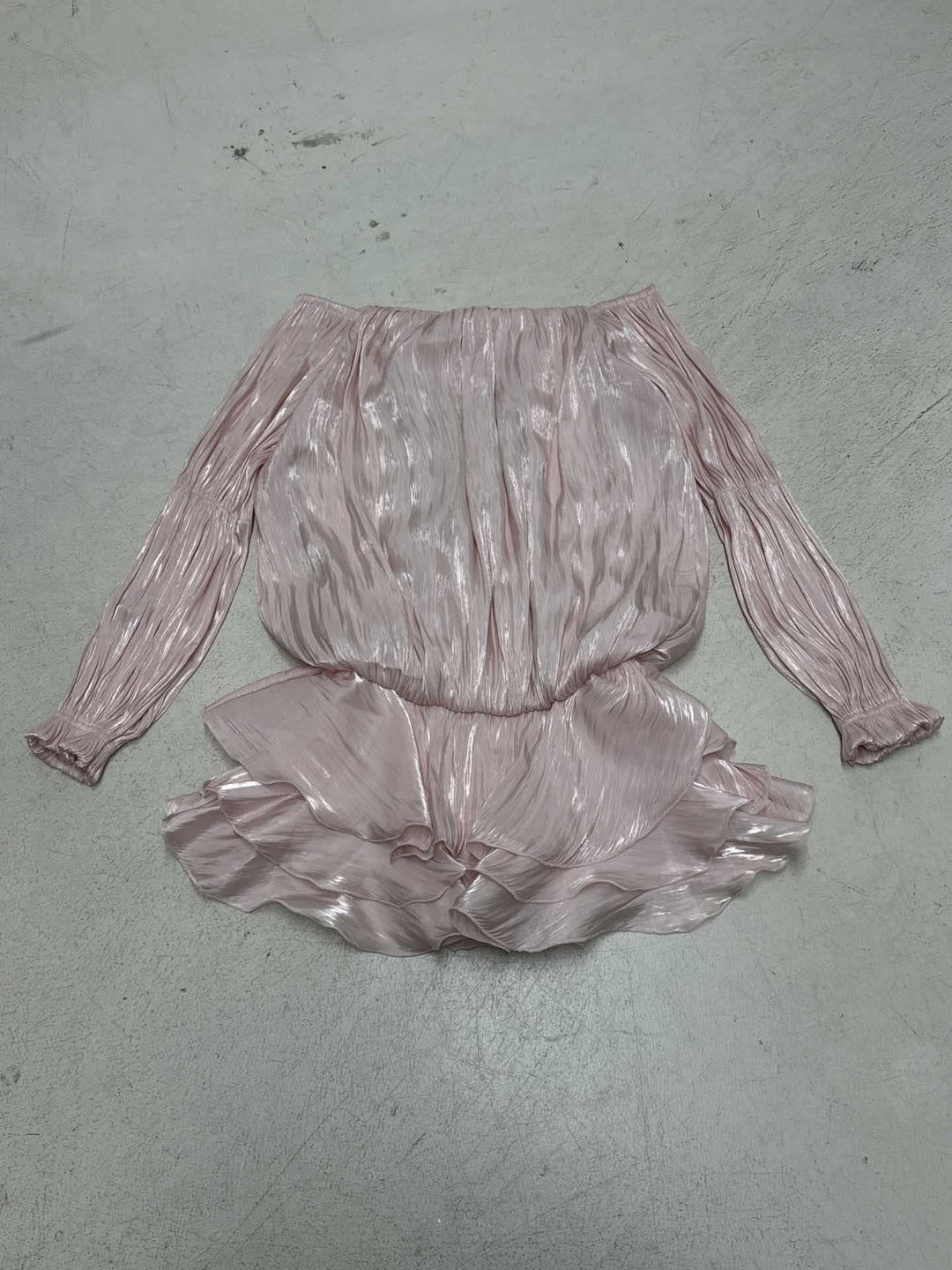 Damen luftiges Off-Shoulder Kleid mit Rüschenschnitt Echo Archiv