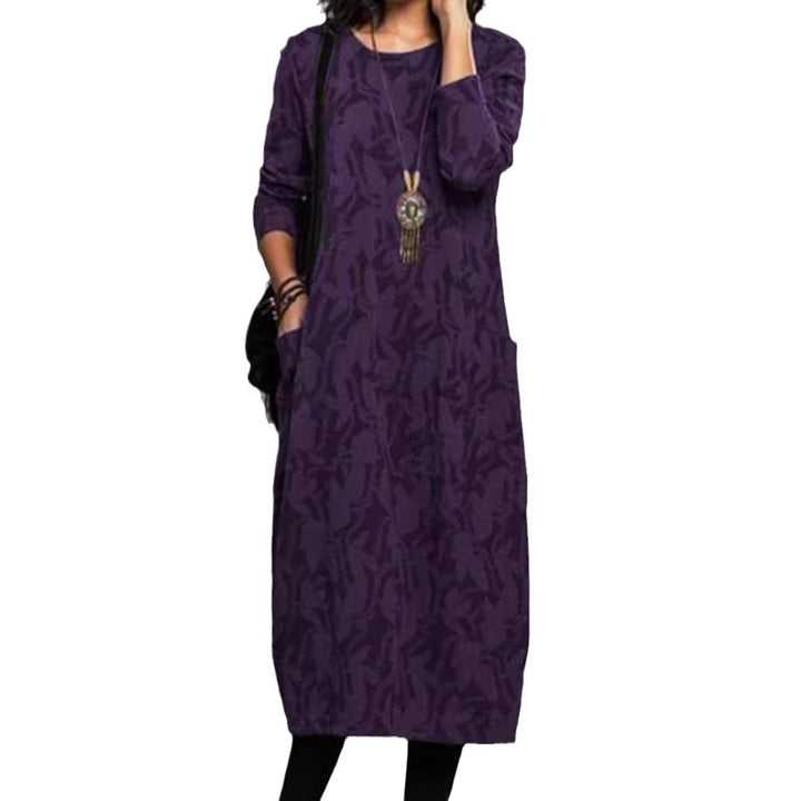 Damen nan locker geschnittenes Midikleid aus Feinstrick mit Ton-in-Ton-Jacquard, Rundhalsausschnitt und seitlichen Eingrifftaschen Echo Archiv