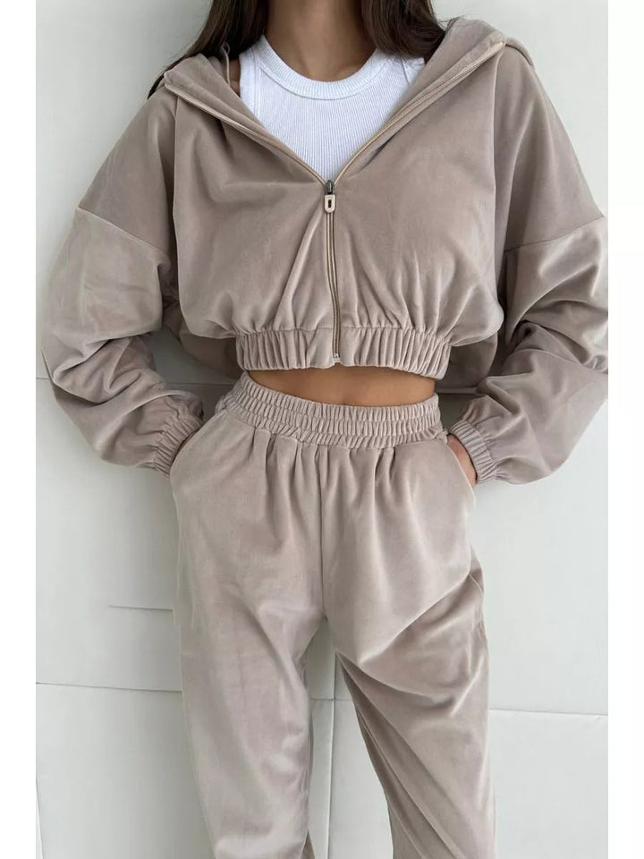 Damen luxuriöser Samt-Trainingsanzug mit geraffter Bomberjacke und High-Waist Jogginghose – Élanora