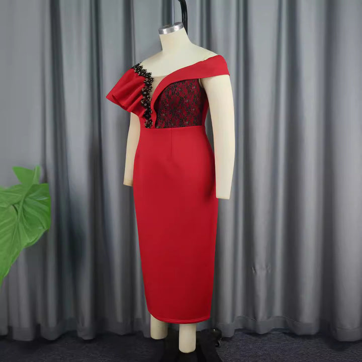Damen elegantes Kleid mit asymmetrischem Schnitt und floralen Akzenten Echo Archiv