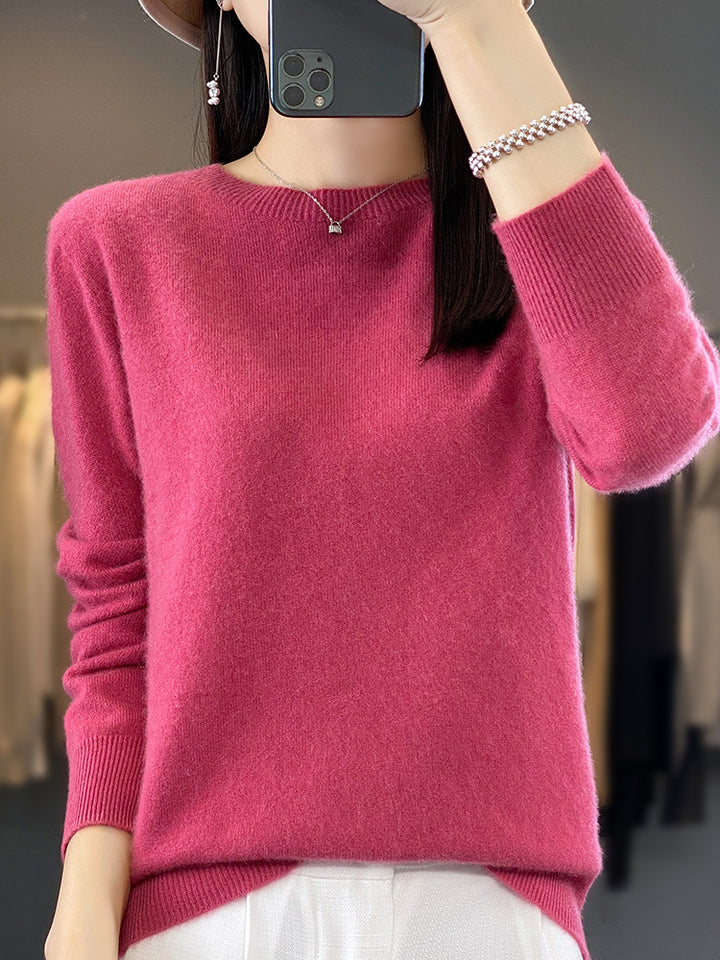 Damen Luxuriöser Feinstrick-Rundhalspullover mit softem Fluffy‑Finish und schmaler Bündchenform Echoarchiv