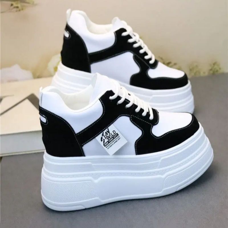 Damen Plattform Sneakers mit modischer Silhouette und stabiler Sohle Echo Archiv