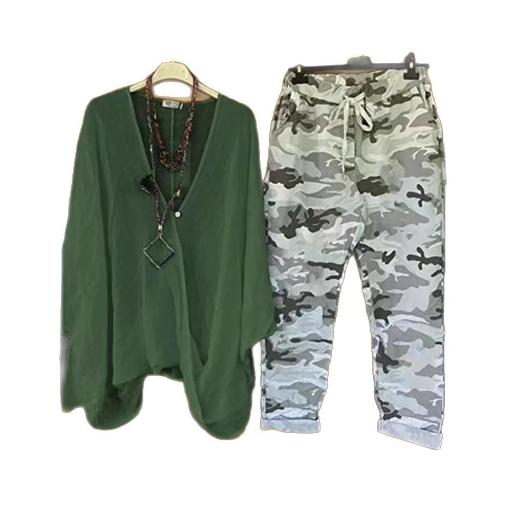Damen nan Zweiteiler aus fließendem Kimono-Top und Camouflage-Jogginghose Echo Archiv