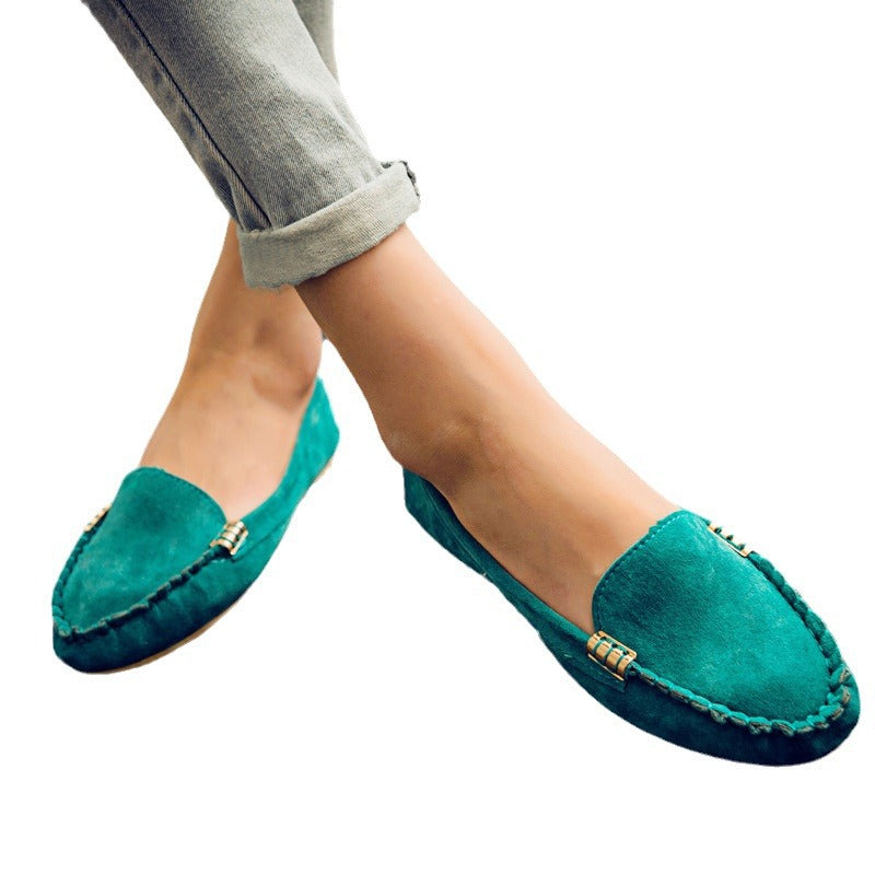 Damen Veloursleder-Mokassin mit profiliertem Gummisohlen-Design und Ziernaht – Lioré