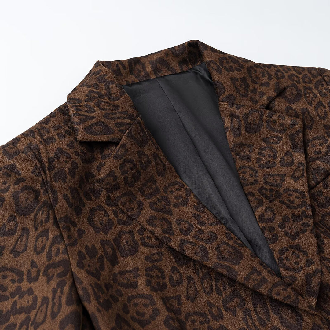 Damen Oversize-Blazer mit Leoprint, Reverskragen und Pattentaschen Echoarchiv