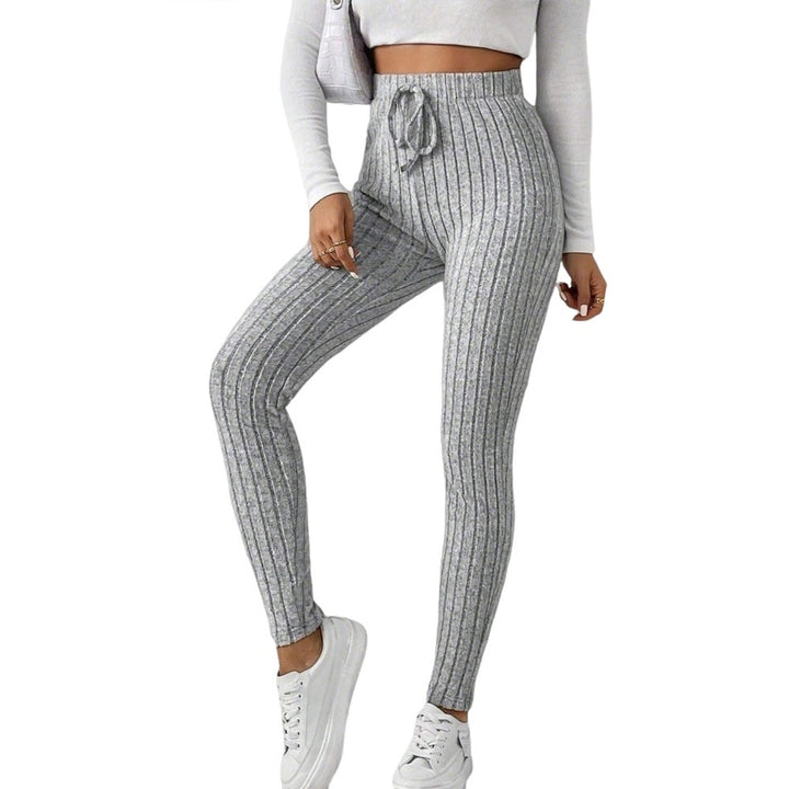 Damen gerippte Highwaist-Stricklegging mit Tunnelzug, elastischer Bund und figurbetonter Skinny-Passform – Avélisse