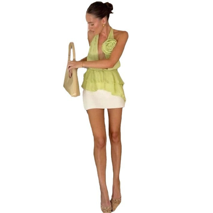 Damen Elegantes Oberteil mit Blumenapplikation und tiefem V-Ausschnitt Echo Archiv