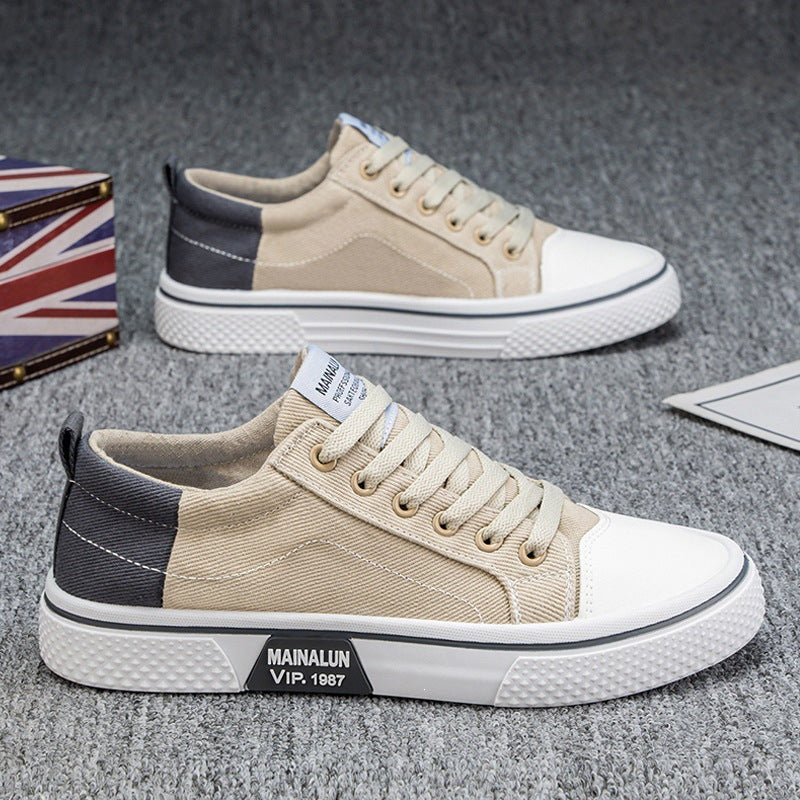 Herren Sportliche Sneakers mit kontrastierenden Einsätzen Echoarchiv