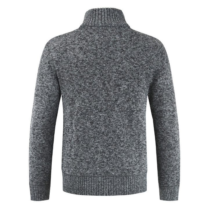 Herren Strickjacke mit hohem Kragen und seitlichen Taschen Echoarchiv