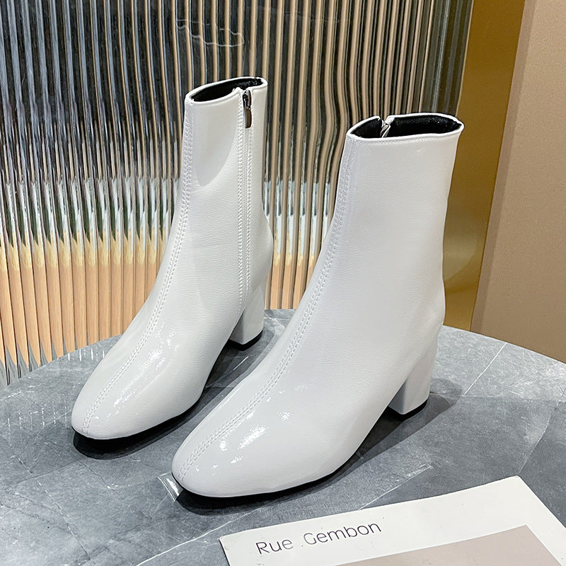 Damen nan elegante knöchelhohe Stiefelette in glatter Lederoptik mit mittelhohem Blockabsatz und dezenter Frontnaht Echo Archiv