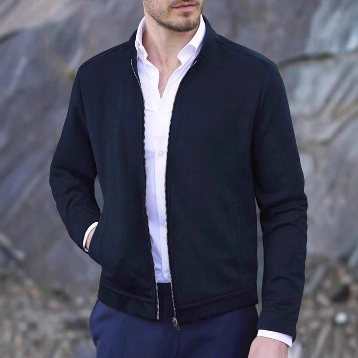 Herren modische Jacke aus weichem Wildlederimitat mit hohem Kragen Echoarchiv