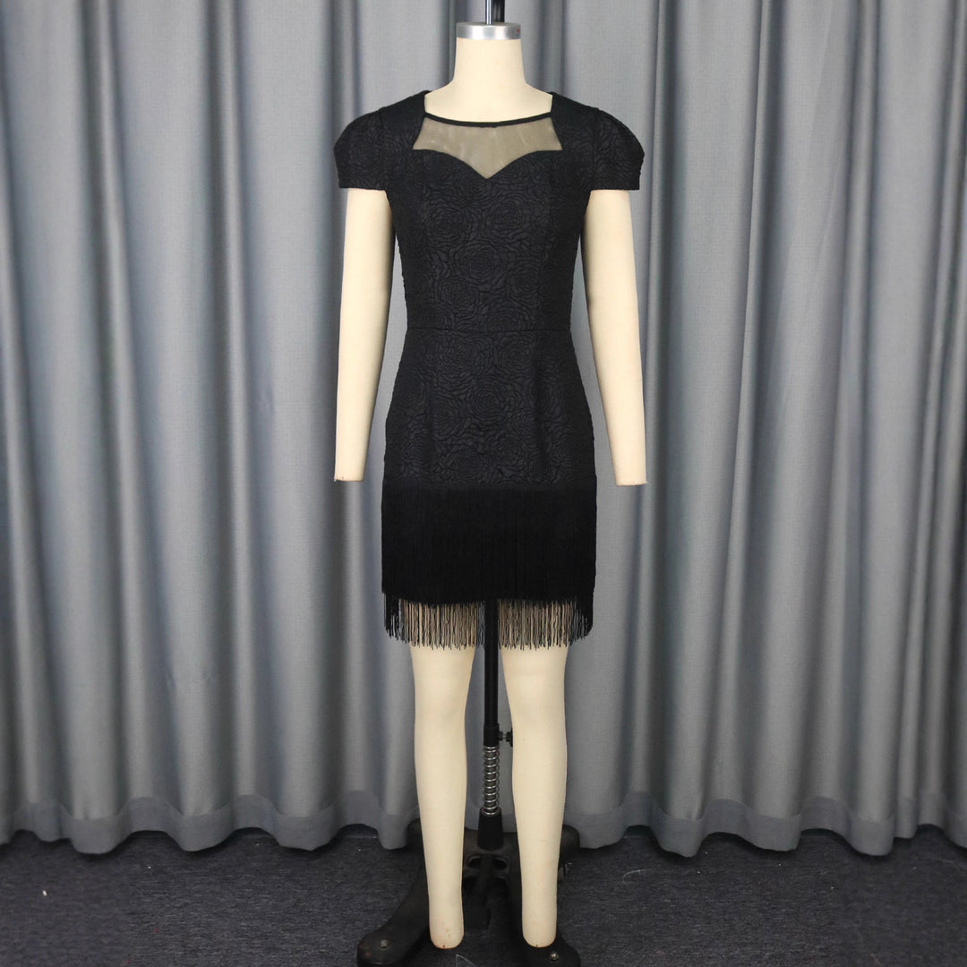 Damen Kleid mit elegantem Fransen-Saum und floralem Muster Echo Archiv