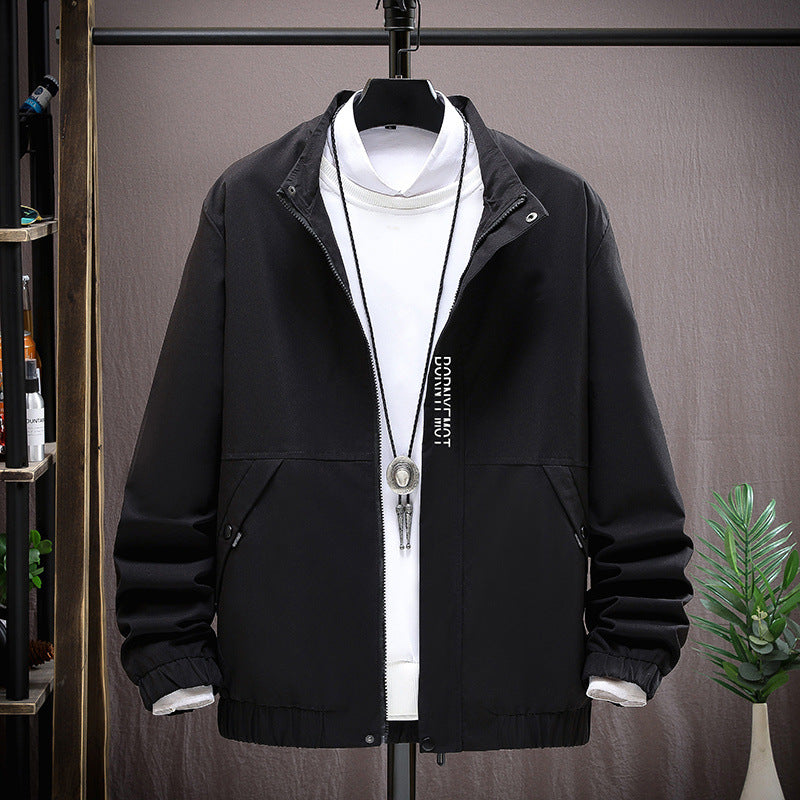 Herren leichte Übergangsjacke mit atmungsaktiven Eigenschaften und praktischen Taschen Echoarchiv
