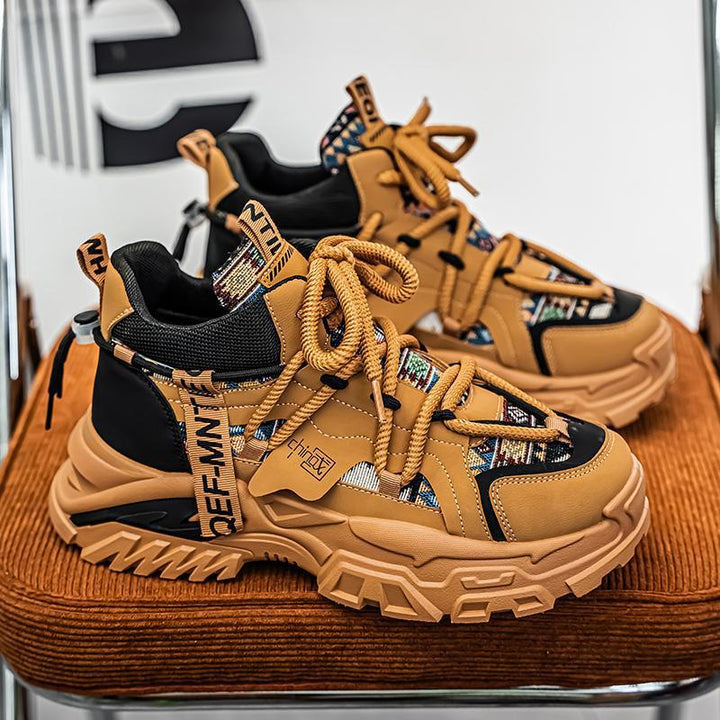 Damen Chunky-Plateau-Sneaker mit Ethno-Textil-Overlays und robuster Profilsohle Echoarchiv
