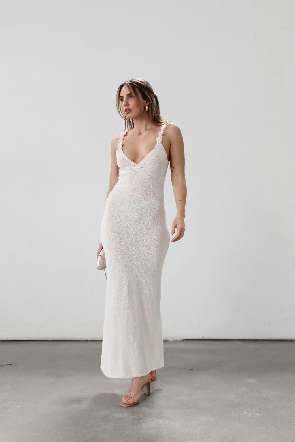 Damen Elegantes Maxikleid mit raffinierten Trägern und fließendem Stoff Echo Archiv