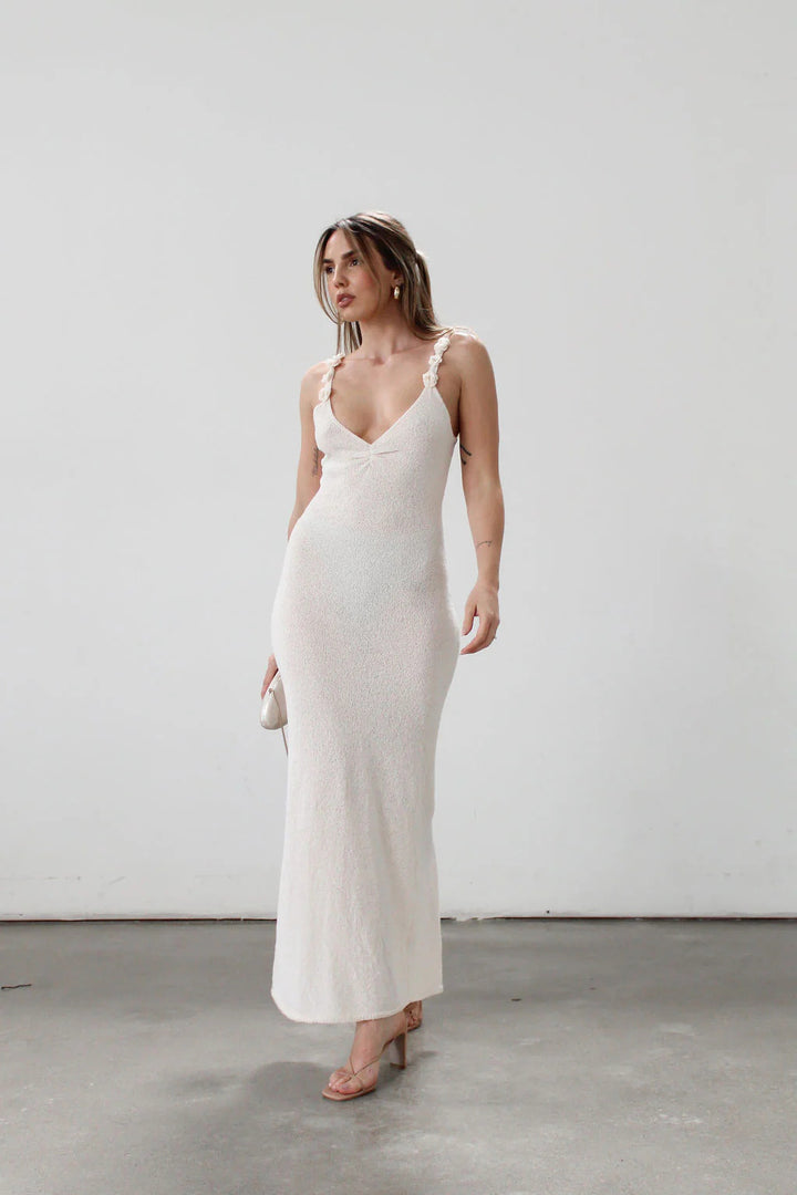 Damen Elegantes Maxikleid mit raffinierten Trägern und fließendem Stoff Echo Archiv