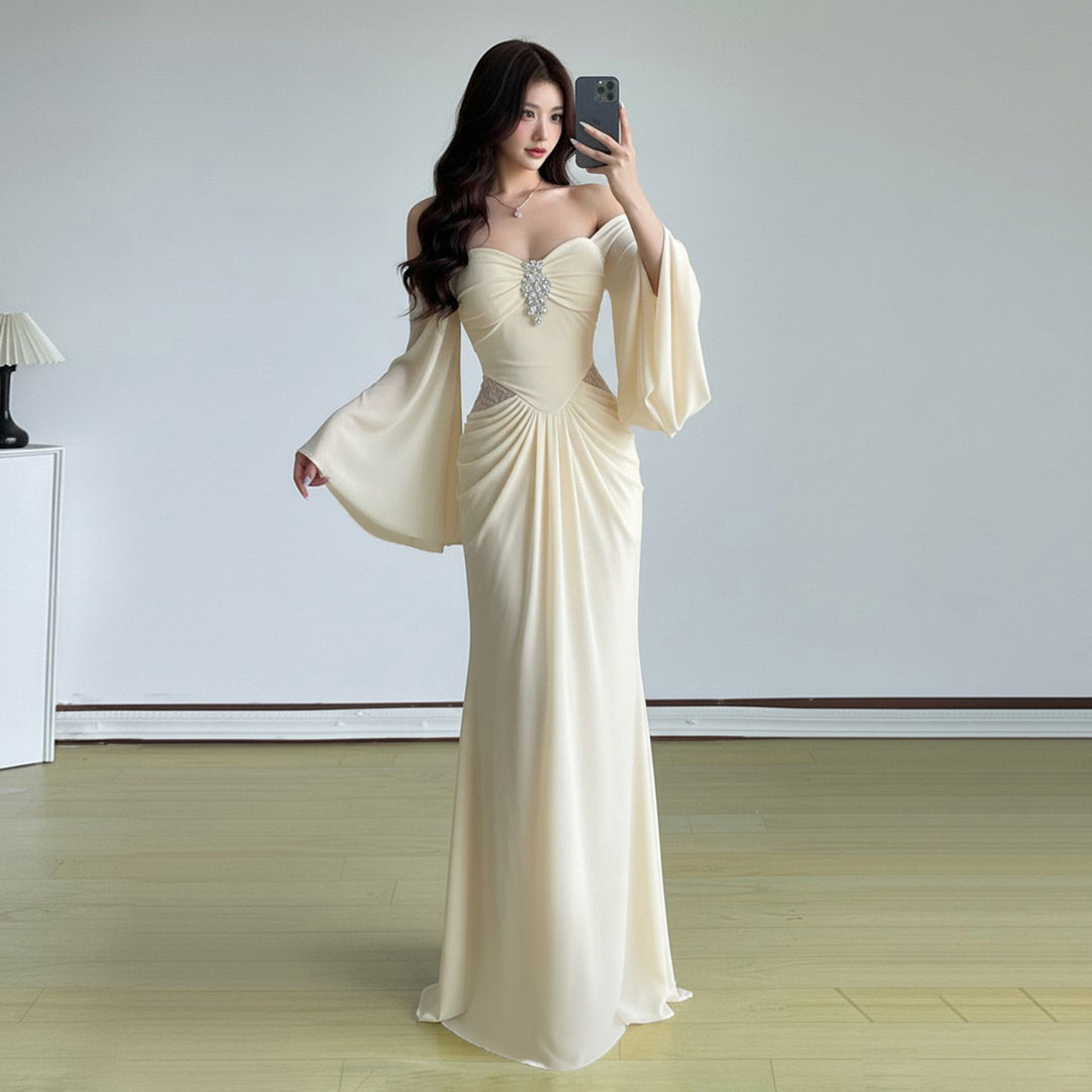Damen langes Wickelkleid mit dramatischen Schößchenärmeln und cut-out Design Echo Archiv